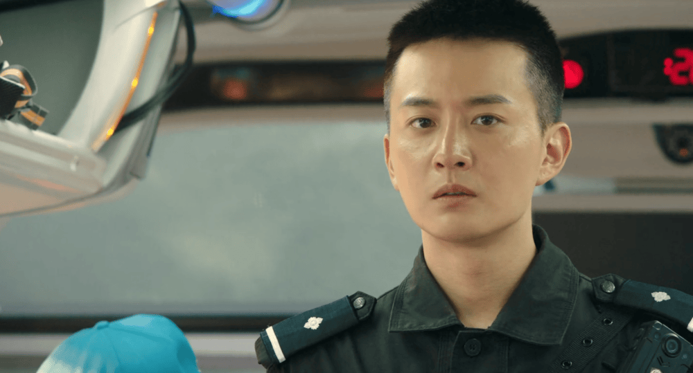 烂!57岁侯勇翻拍《第一滴血》制作粗糙差评一片,票房仅41万