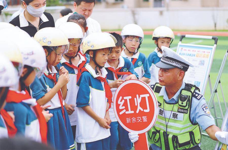 迎"六一",警察蜀黍准备了"大礼包"!