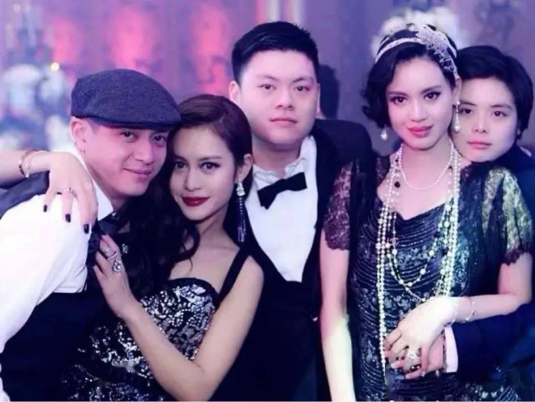 为了进豪门,大40岁她也嫁?