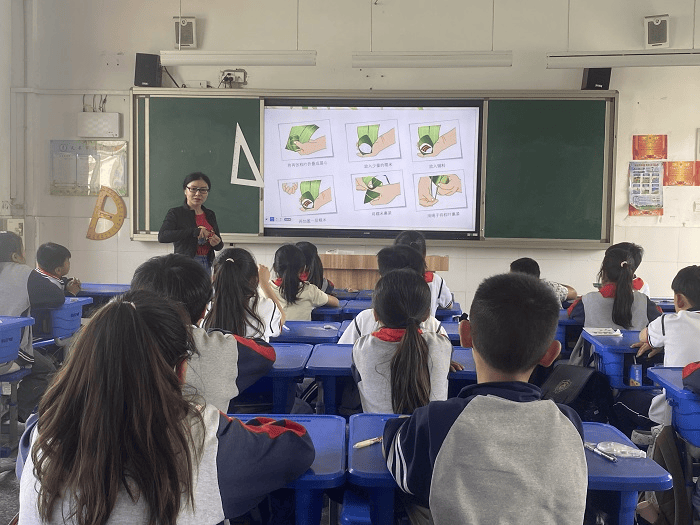 天长市杨村小学开展"我们的节日·端午"系列活动