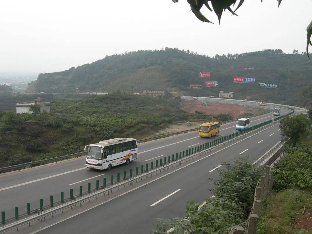 【大道兴川 万里通途】——四川高速公路"10000公里"巡展之成渝高速