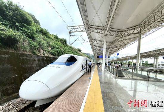 曾艳兰 供图据介绍,c9545次列车从霞浦动车站发车,沿途停靠宁德,福州