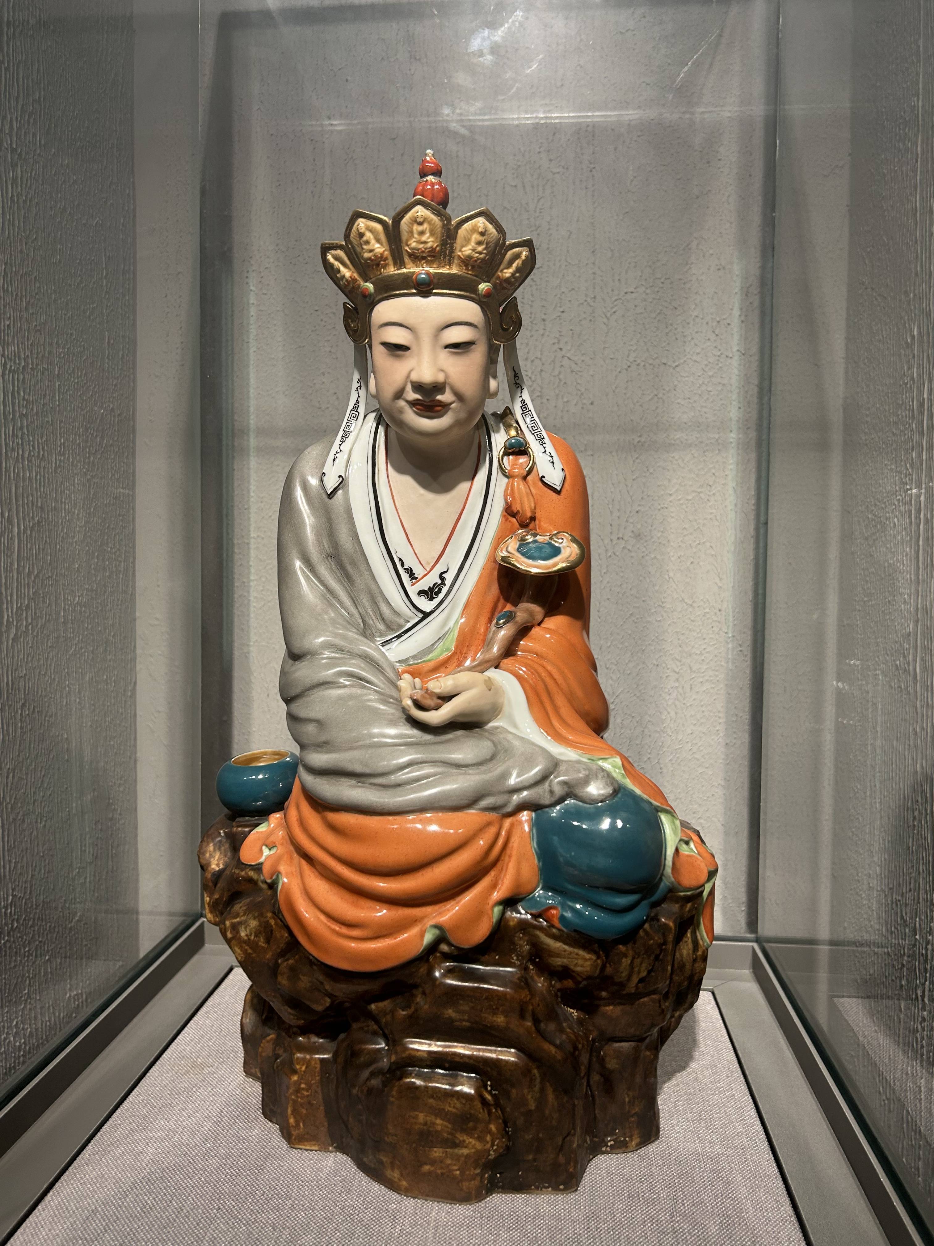 品鉴| 博采众长的景德镇瓷雕