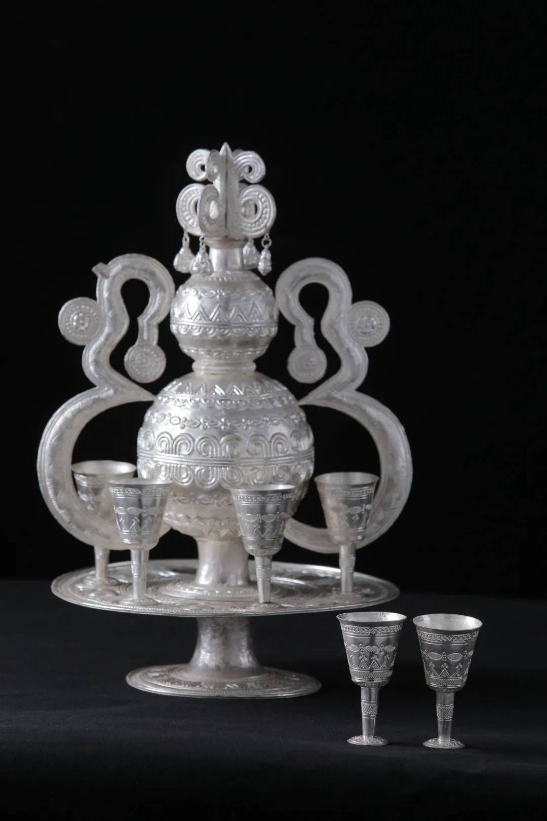 非遗传承丨凉山彝族银饰制作技艺_文化_工艺_人民