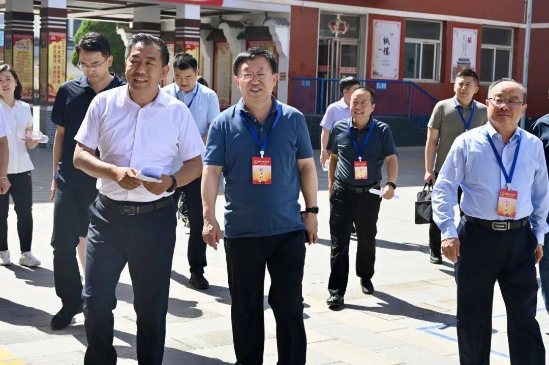 县人大常委会副主任刘麒,副县长,公安局局长刘波参加.