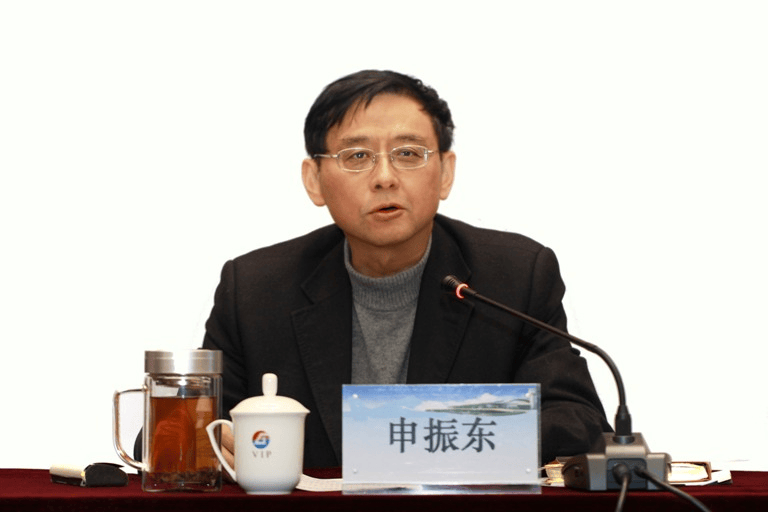 申振东被开除党籍:据贵州省纪委监委消息,经贵州省委批准,贵州省纪委