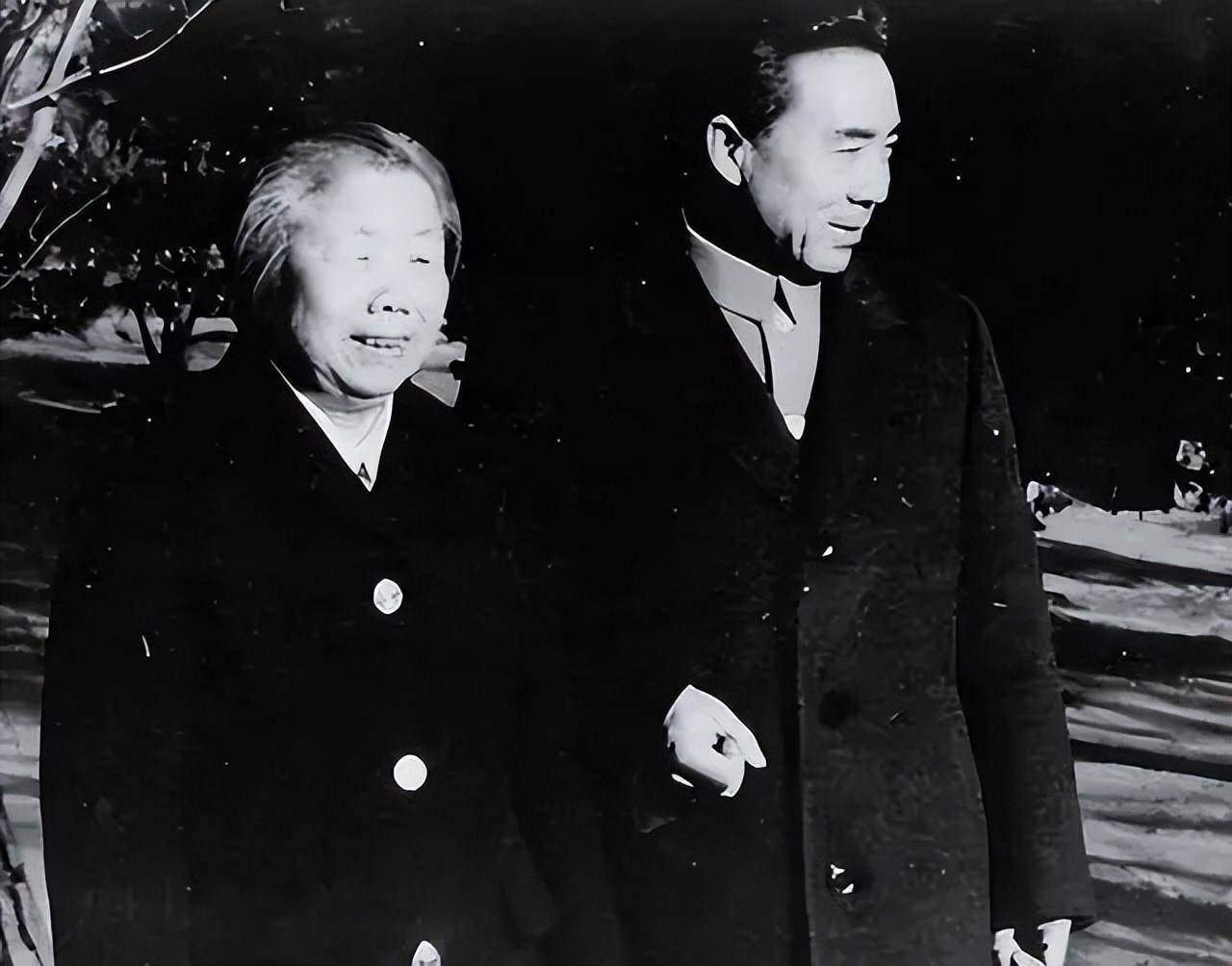 1992年邓颖超病逝，临终前立下两份遗嘱，为何其中一份没人敢执行