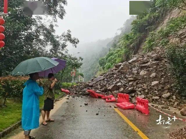 强降雨影响，梅州多地水浸，受灾现场情况...-广东梅州水灾