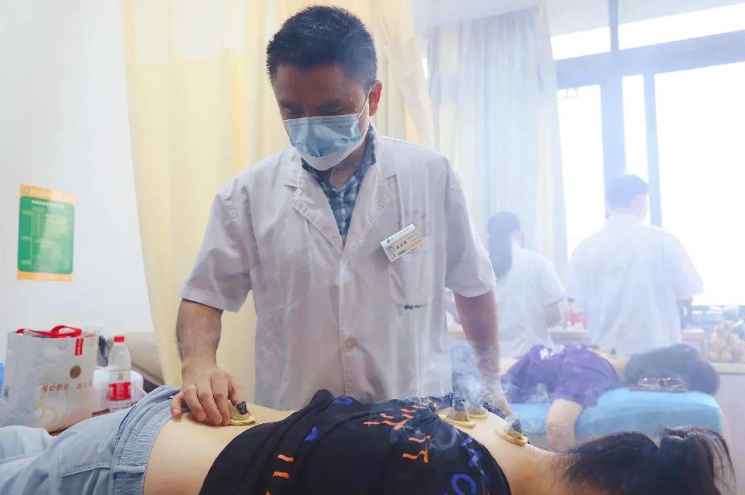 冬病夏治好时机,三伏灸火热预约中