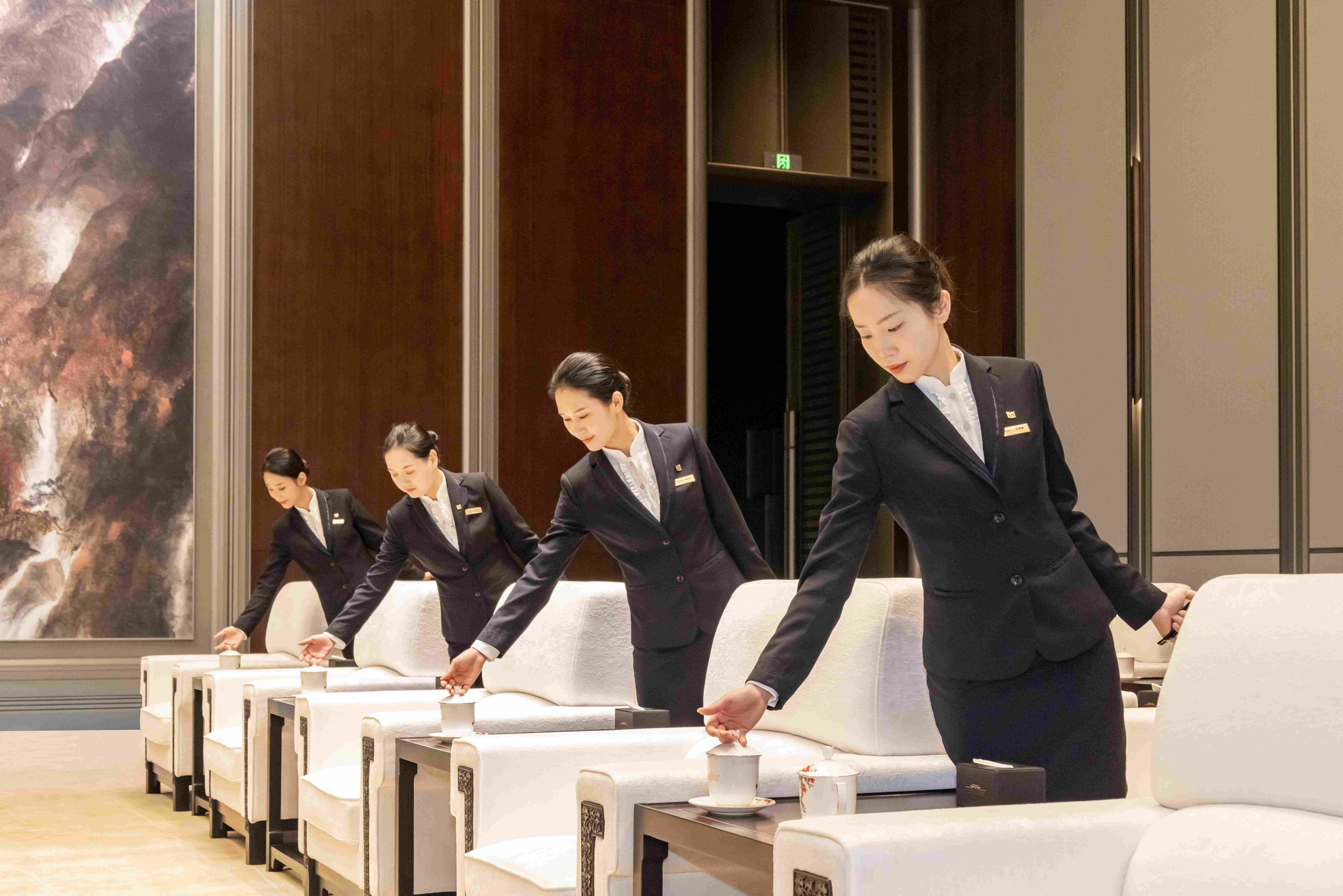 广州白云国际诠释岭南服务待客之道"回忆杀":广州海洋馆"升级版"即将