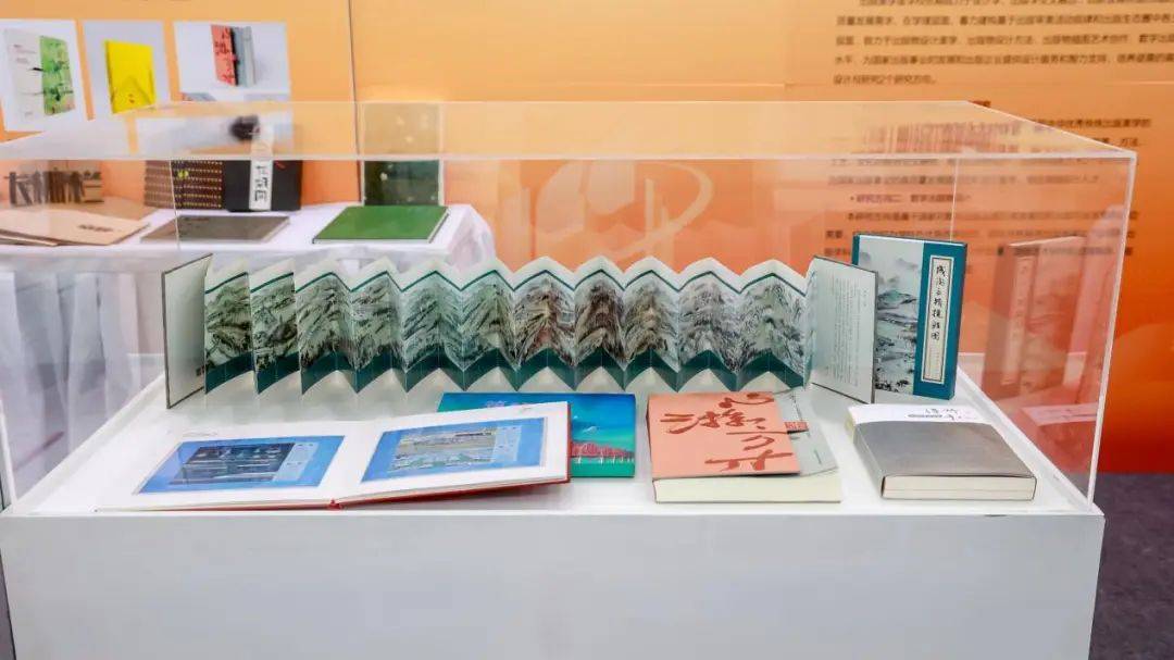 “书以载道：北京印刷学院出版美学设计作品展”在第三十届北京国际图书博览会展出(图3)
