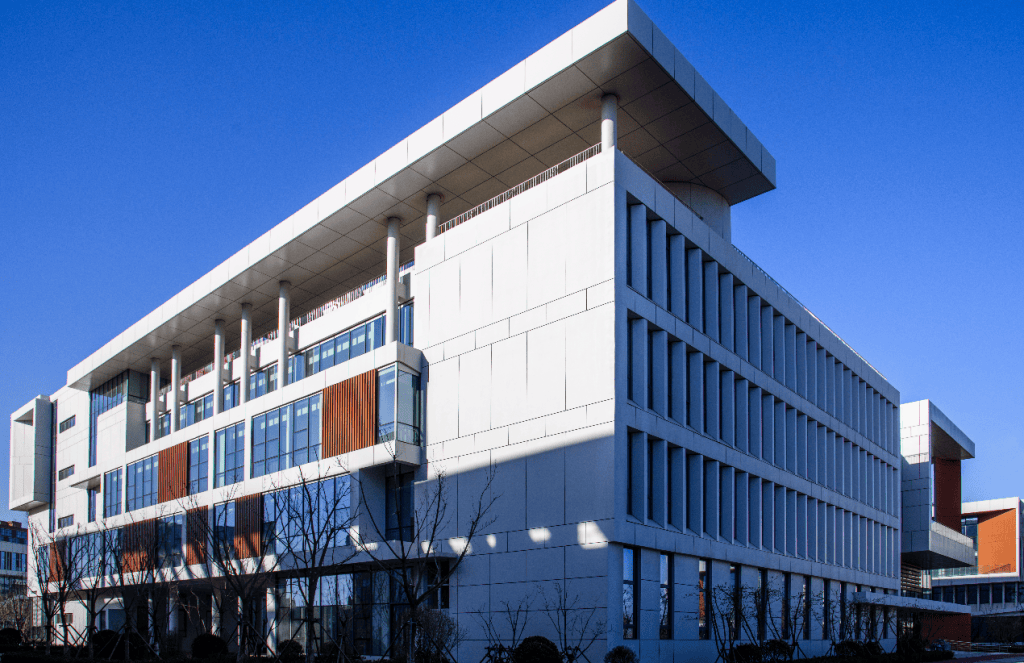 康复大学正式揭牌!