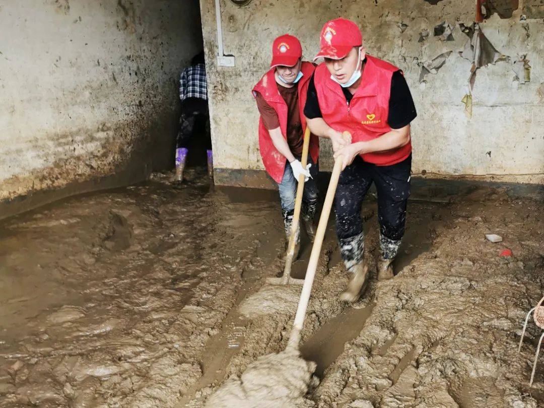 【一图一故事】迅速集结支援 助力灾后重建_武平县_工作_自然