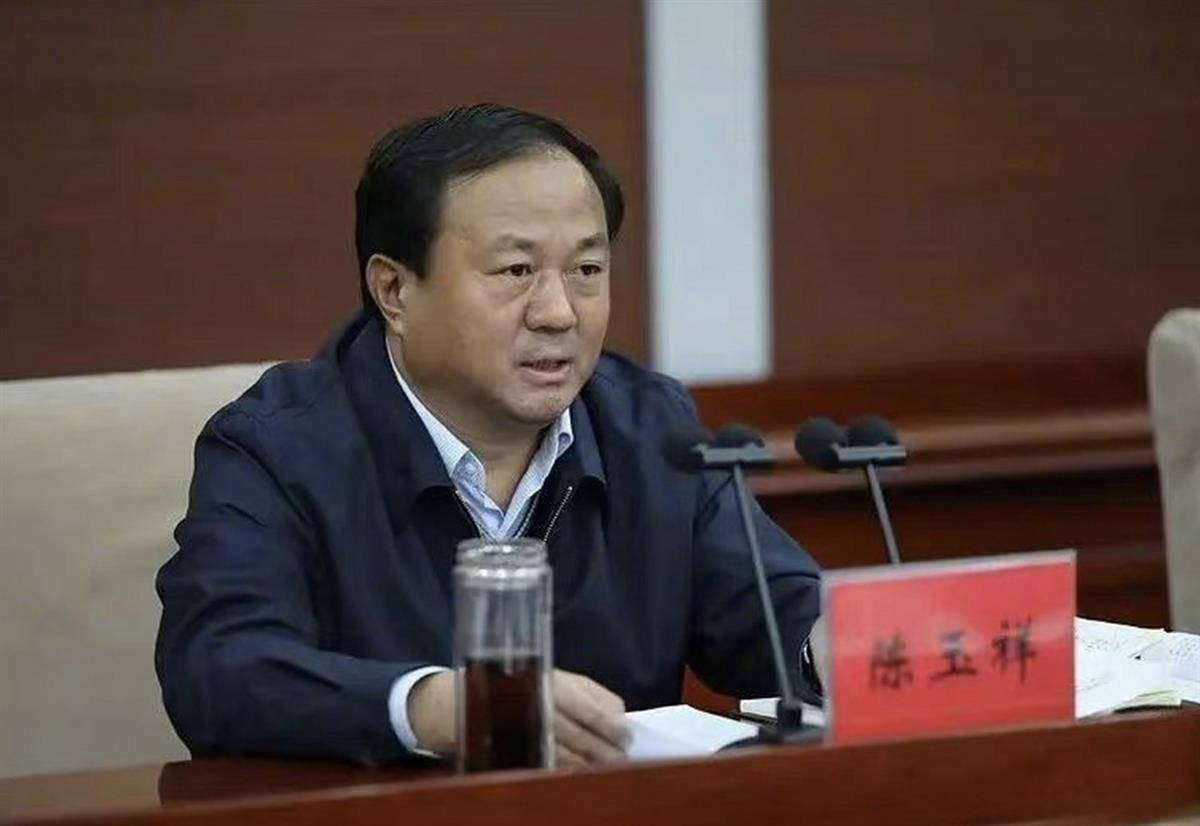 曾任河北省纪委党风政风监督室副厅级主任,2016年2月任邢台市委常委