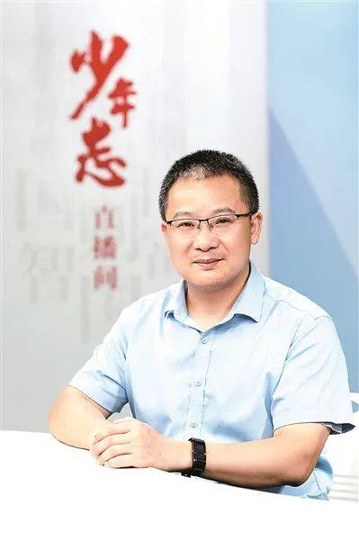 专家:殷飞,南京师范大学家庭教育研究院副院长,心理健康与脑科学