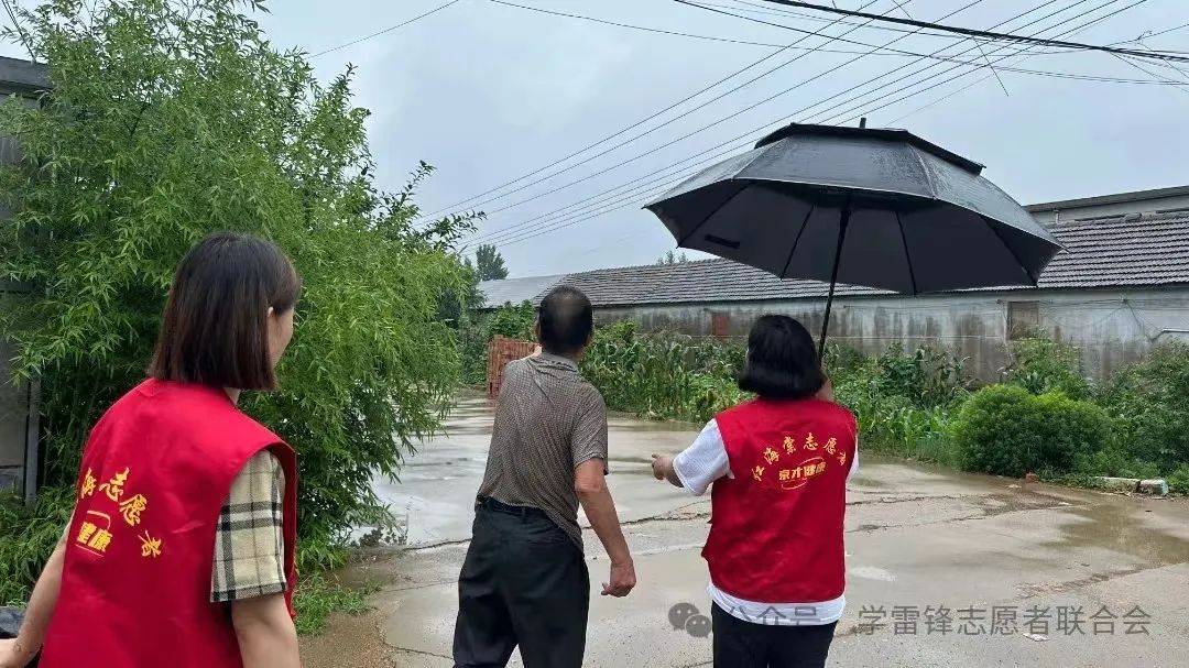 志愿服务 暴雨袭击!直击防汛一线的"志愿力量"