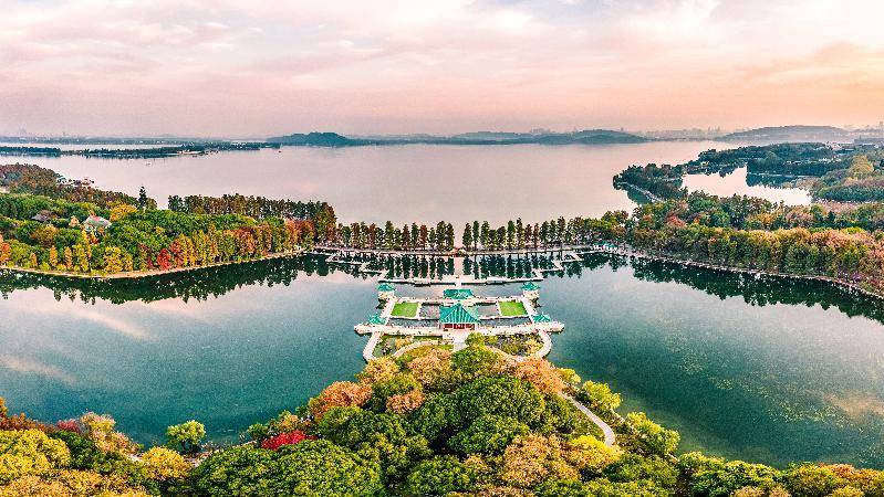 建世界级东湖鼓架景区知名投资企业坚定看好武汉未来
