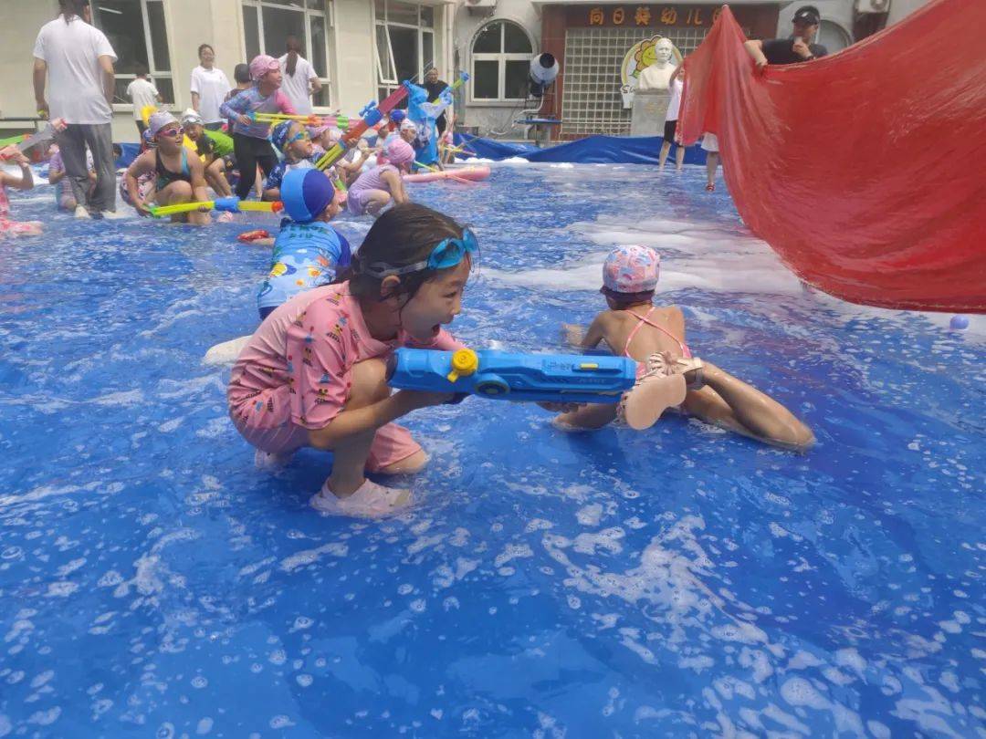 泡沫之夏悦享童年———向日葵幼儿园(兴隆园)