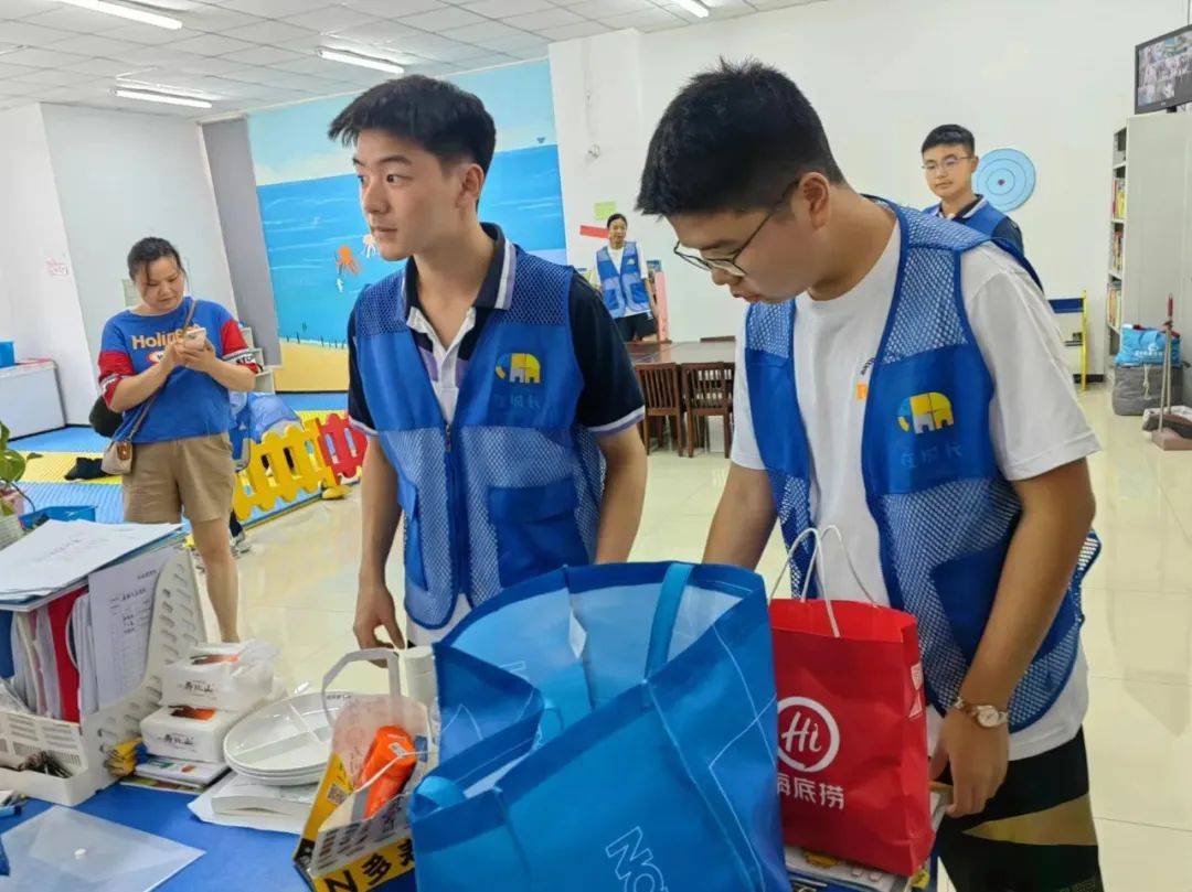 多彩社会实践,凝聚青春力量:杨村一中志愿服务队行动啦