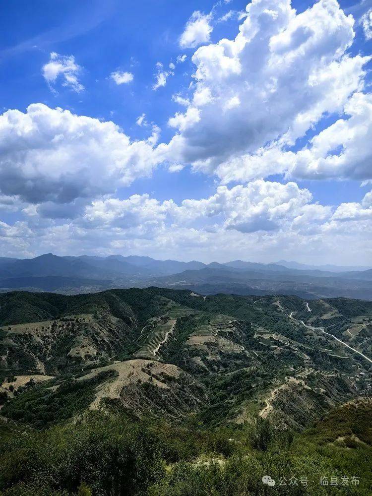 临县汉高山图片