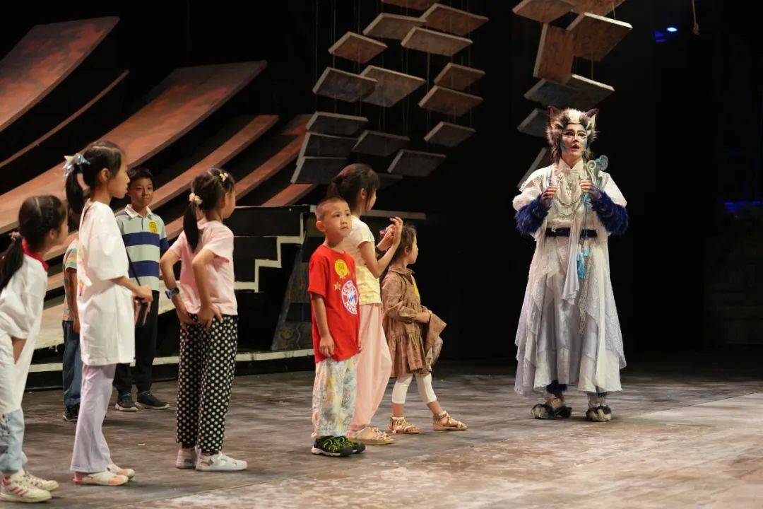 剧场演出时长:约90分钟适合年龄:4岁以上演出单位:北京儿童艺术剧院