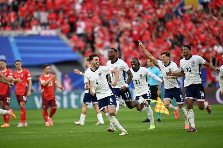 如何破凯恩无冠诅咒?魔术师:在特定时间一起喊急急如律令