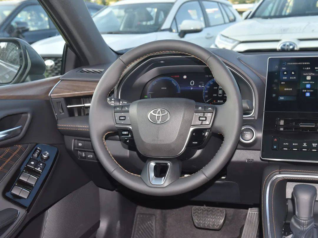 降价2万的全新亚洲龙来了,外观内饰配置都升级了!