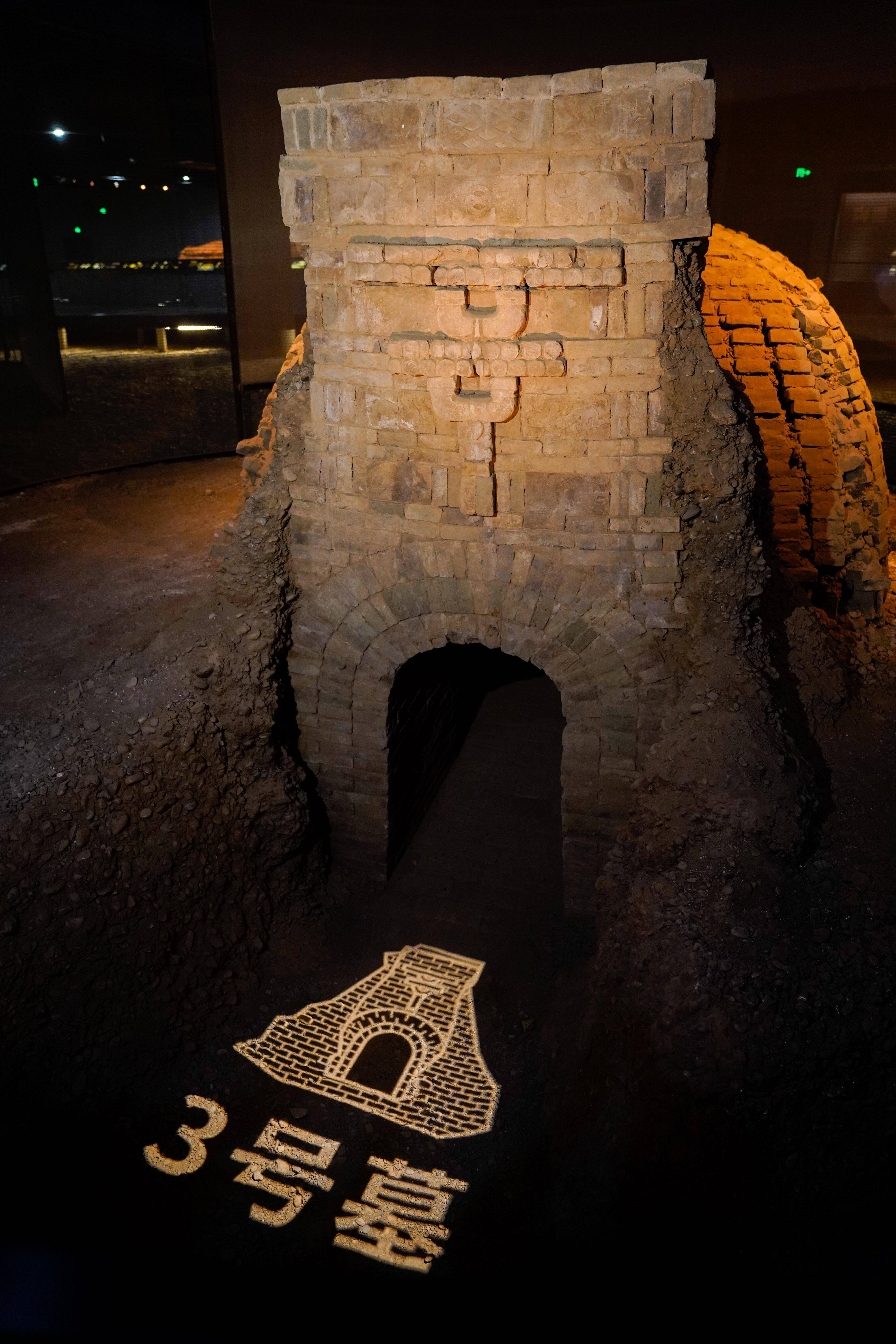 新华全媒 |新疆首座地下古墓遗址博物馆正式对外开放