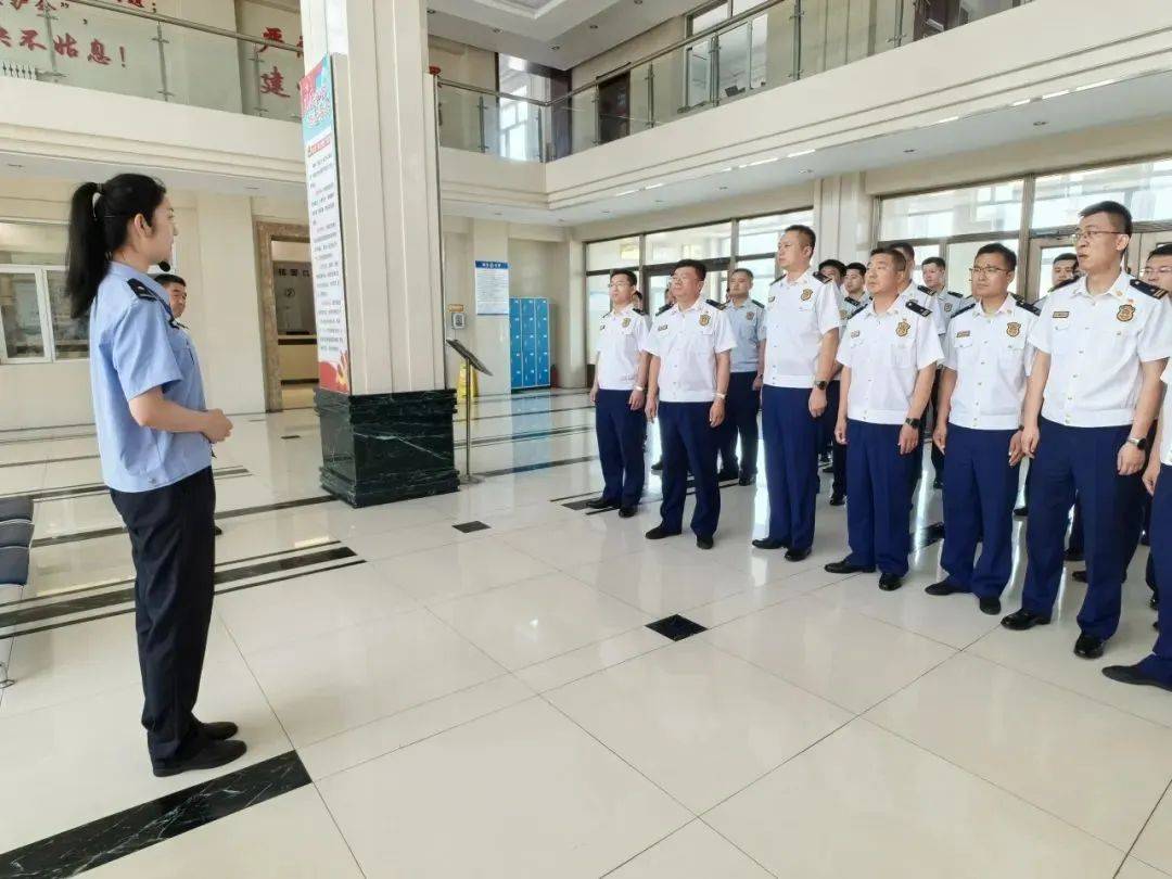 "沉浸式"警示——鹤岗市消防救援支队组织党员干部走进鹤岗市看守所