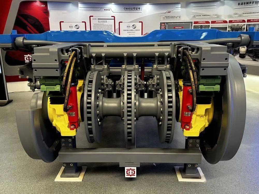 国内首款时速400公里动车组高速内置转向架发布