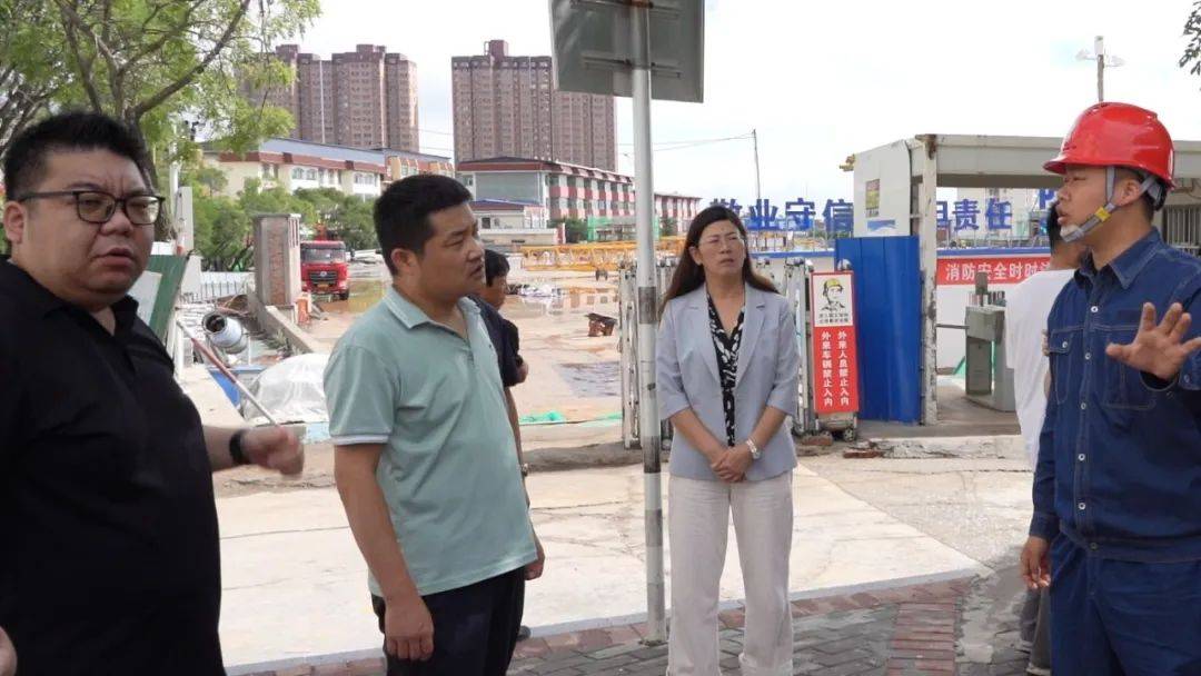 铜川日报深化"三个年"活动全媒体调研采访活动走进宜君_宜君县_进行