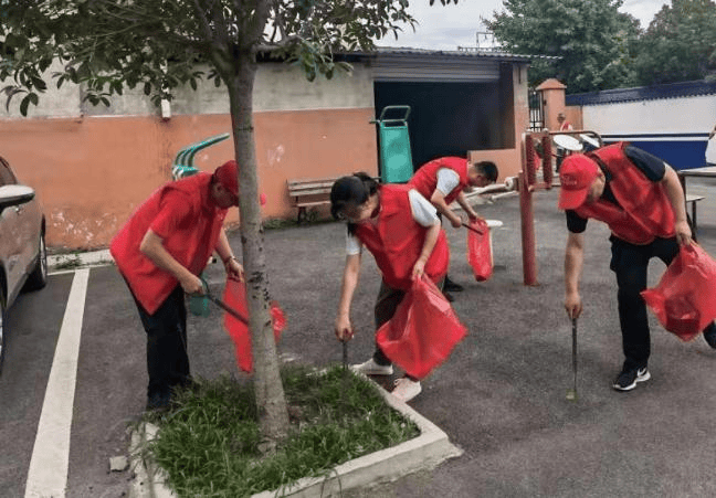 垃圾分类从我做起, "洛小青"志愿者在行动!