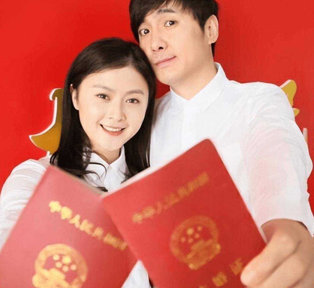 350亿票房的沈腾,结婚8年,老婆胖成这样了_王琦_度假_网友