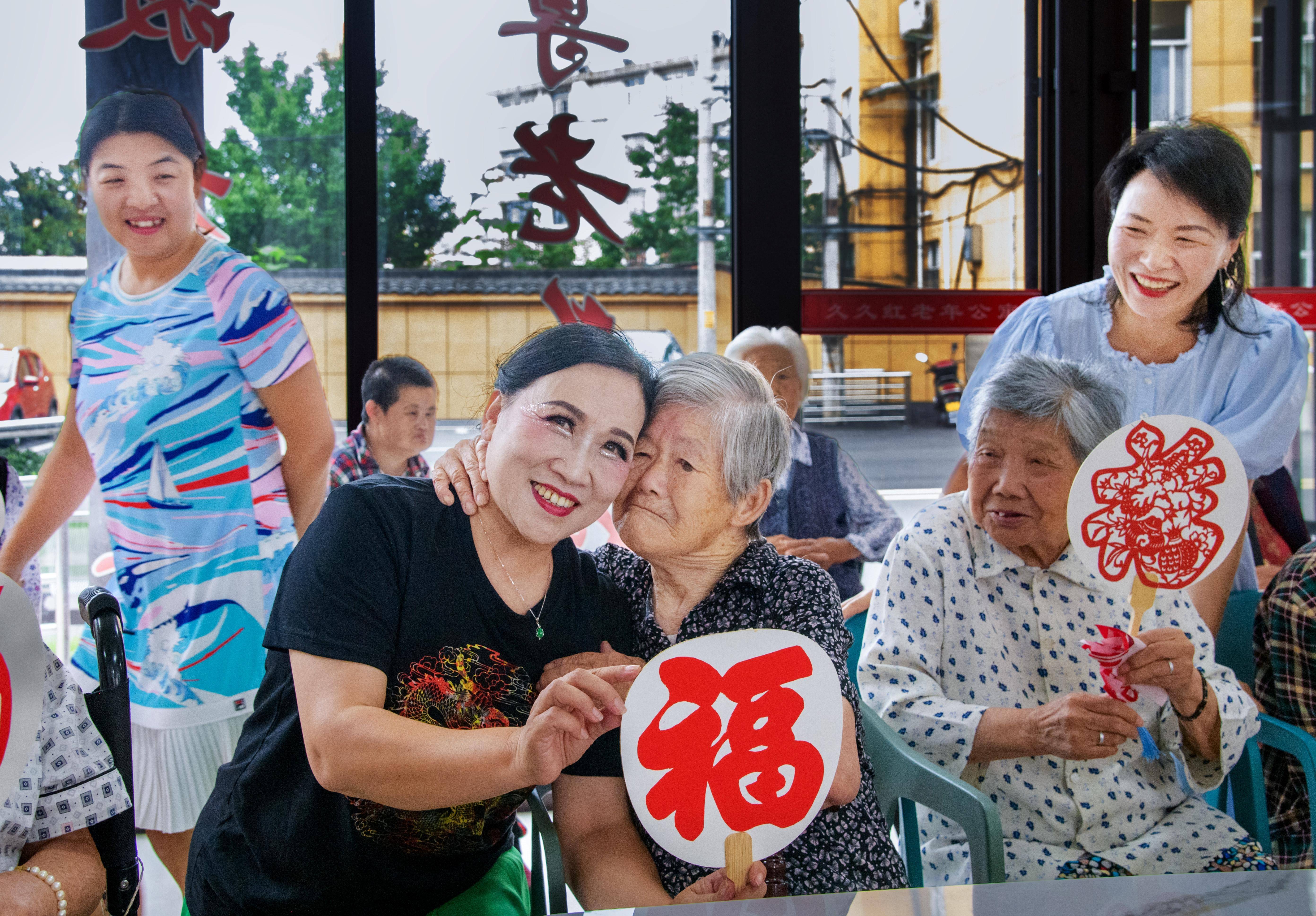 2024年商城县人口_服务方式多元化居家养老普及化——商城县推进综合养老服务