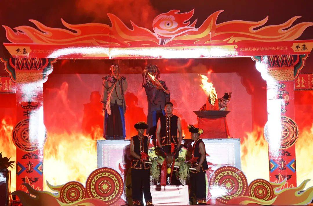 景谷2024年火把狂欢夜 感受景谷火把节独特
