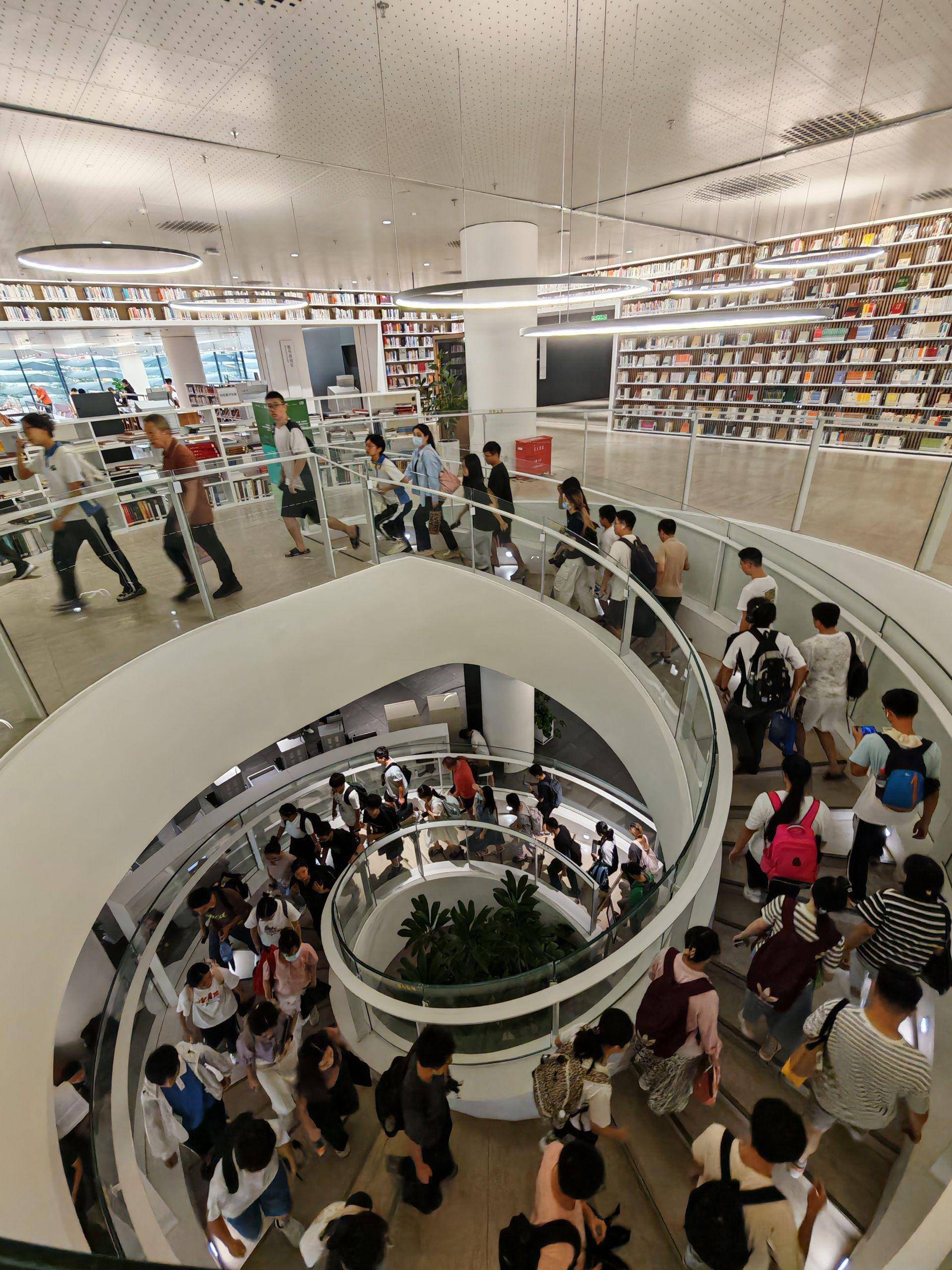 深圳图书馆北馆累计进馆人次突破200万