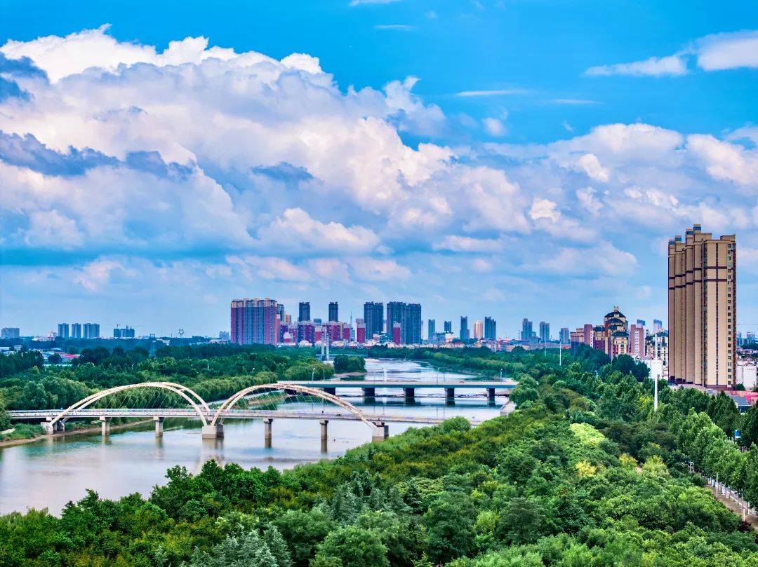 未经允许谢绝转载)站在高处遥遥望去像是身在天空之城无边无际的天空"