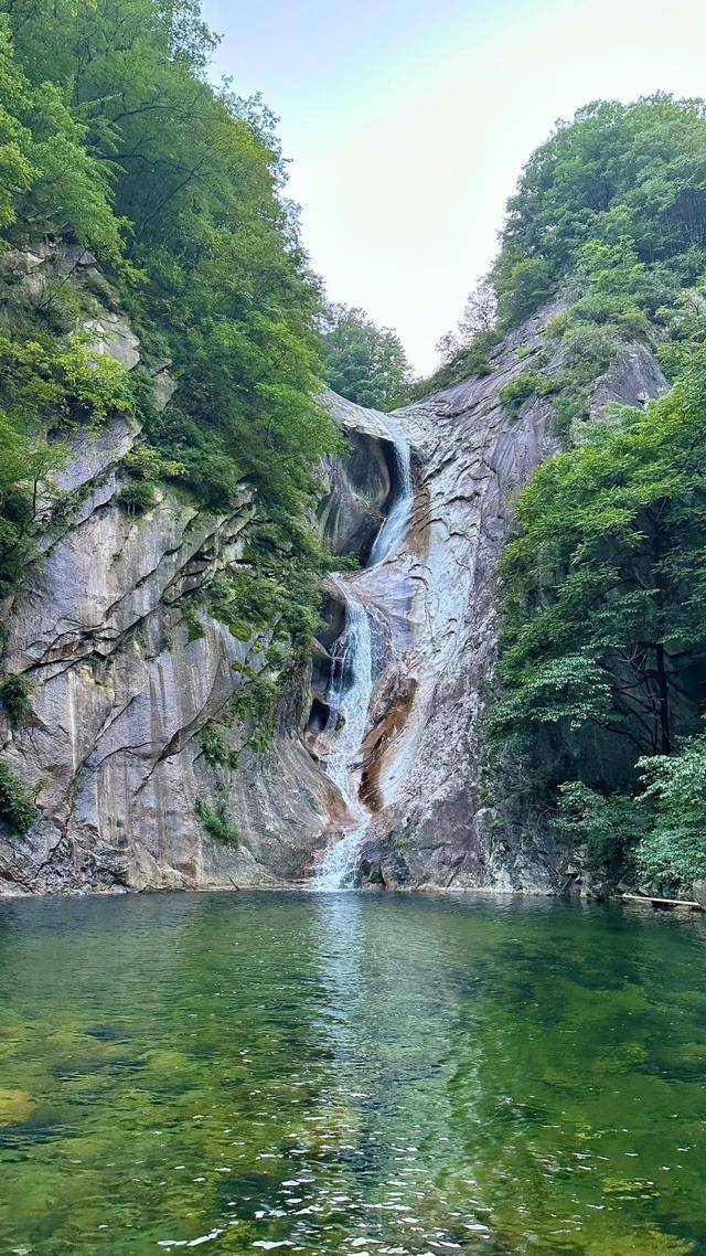 河南一山美得"体无完肤",中原它称第二谁敢称第一,有九曲瀑布