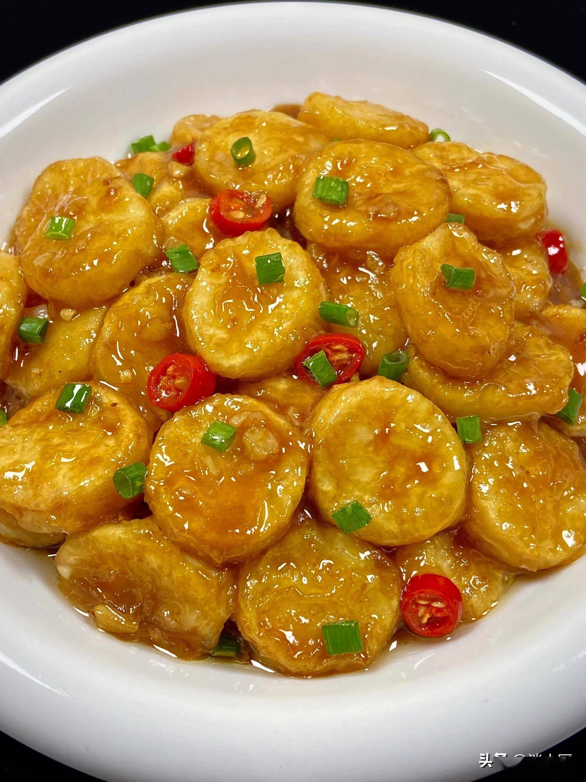 5.酱汁日本豆腐4.香酥土豆饼3.绿豆南瓜粥2.油菜炒香菇1.虾滑紫菜蛋汤