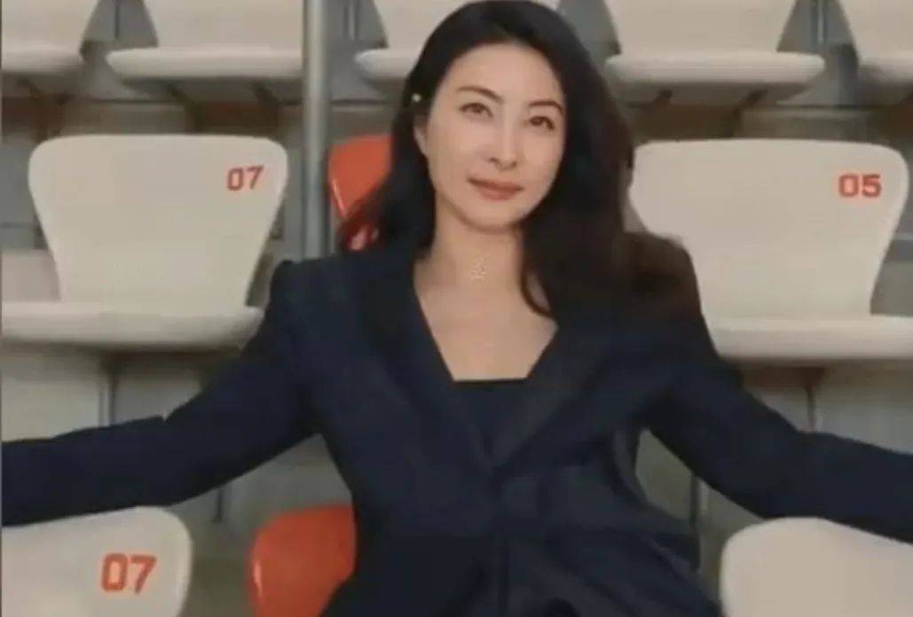郭晶晶，不止是豪门儿媳！_跳水_霍启刚_中国
