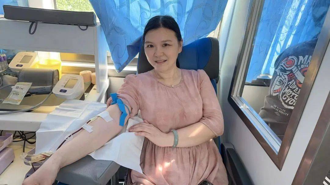 滁州市卫健委举办"医患情深献爱心,七一热血铸党魂"无偿献血活动