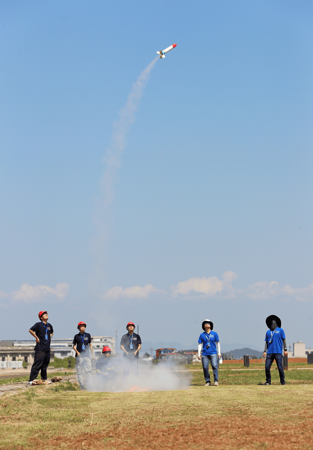 中国大学生飞行器设计创新大赛选拔赛在万丰举行