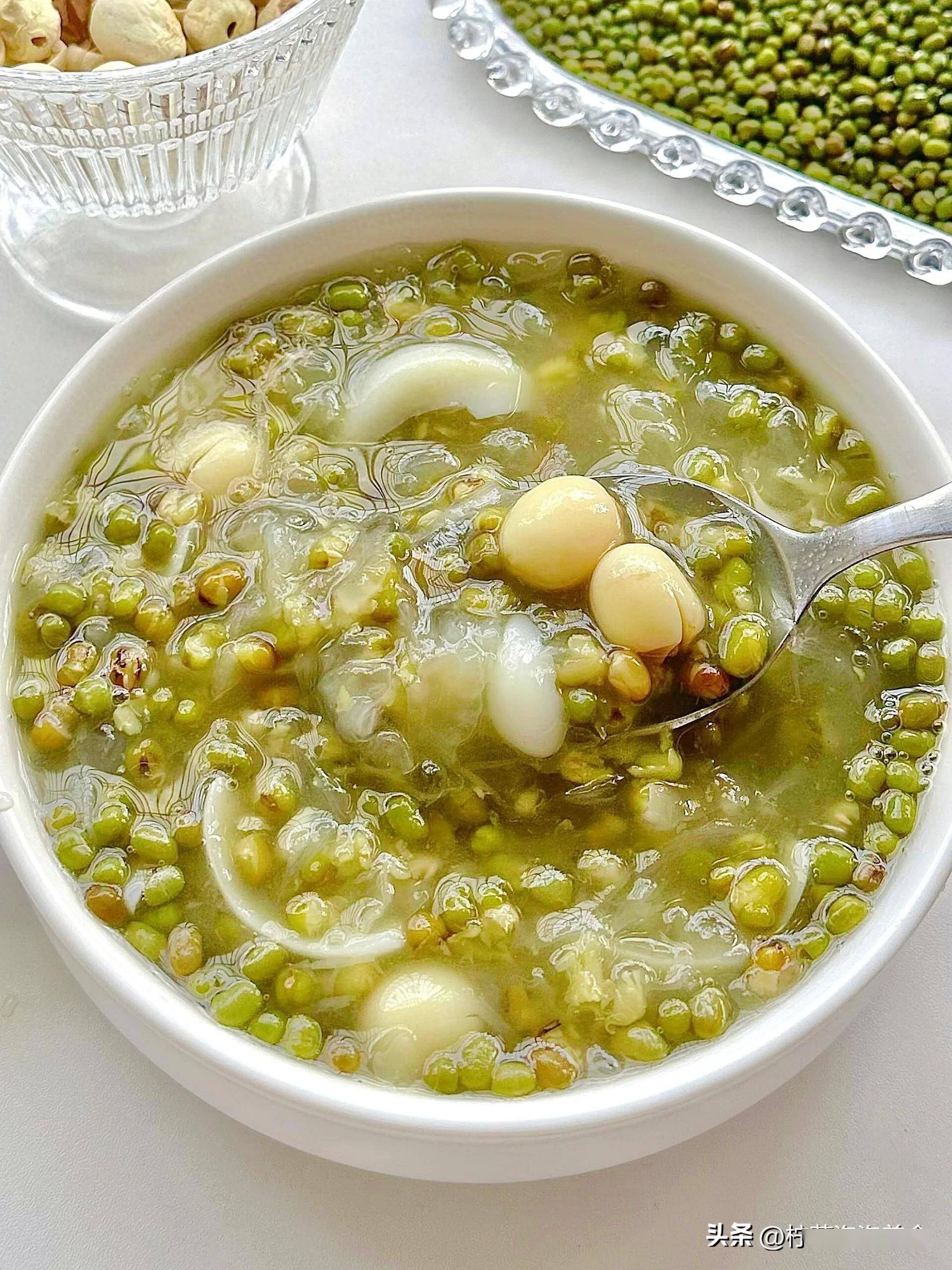 "夏天一碗绿豆汤,消暑赛仙方",绿豆汤这样做清凉又消暑