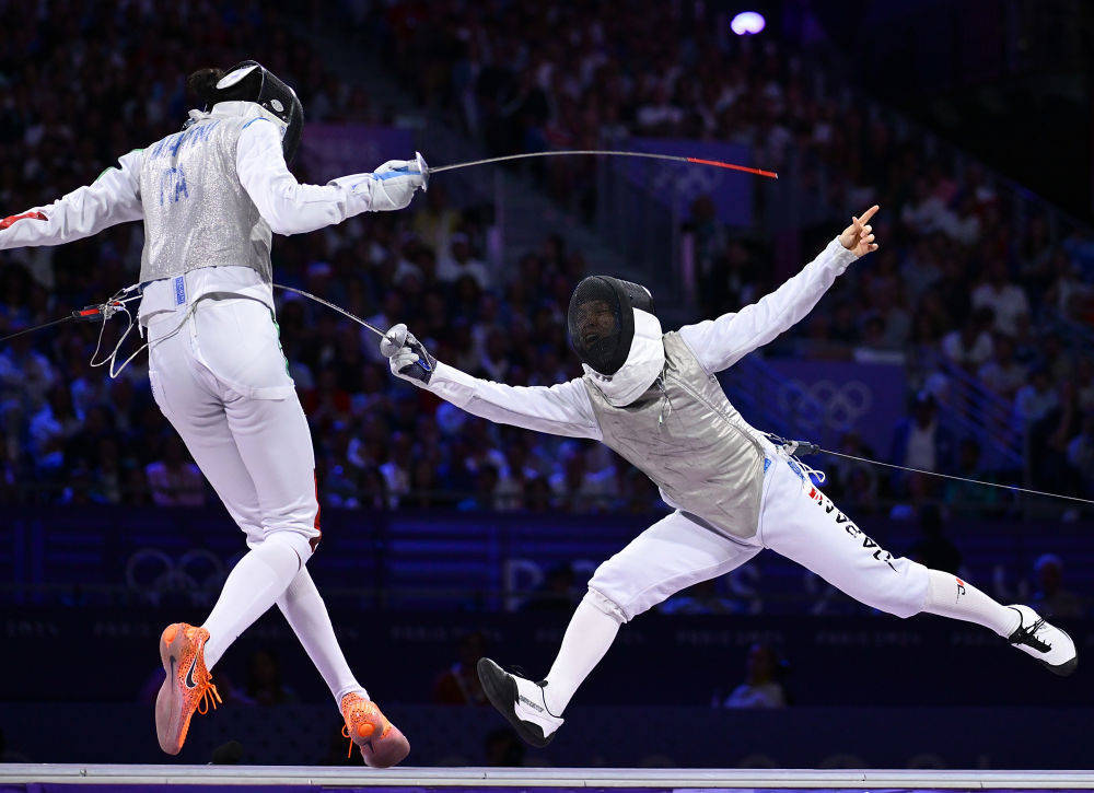 巴黎奥运会丨击剑综合:日本队首夺男花团体金牌