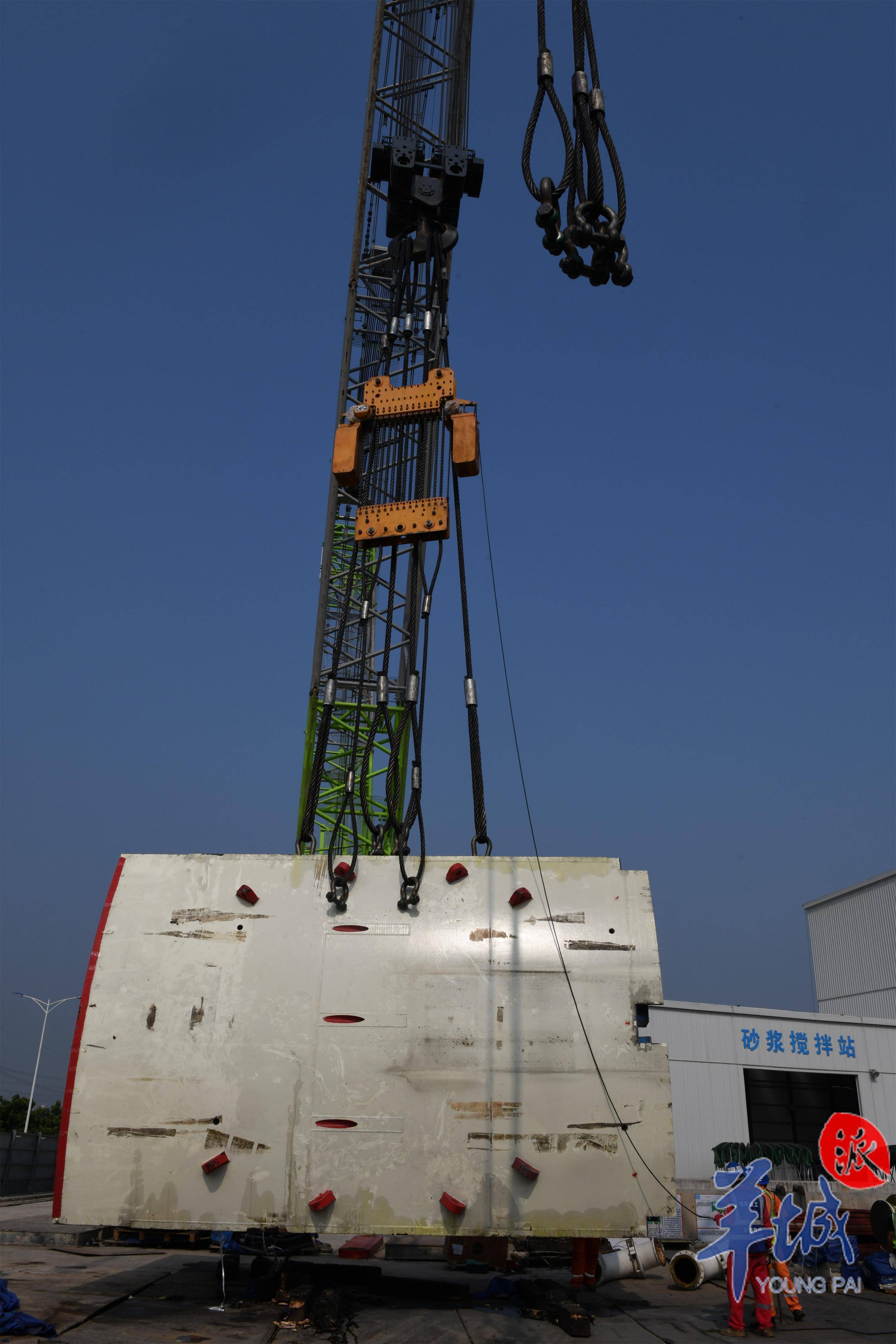 最后一块盾体分块安装完成后,将进入盾构刀盘安装和整机调试阶段.