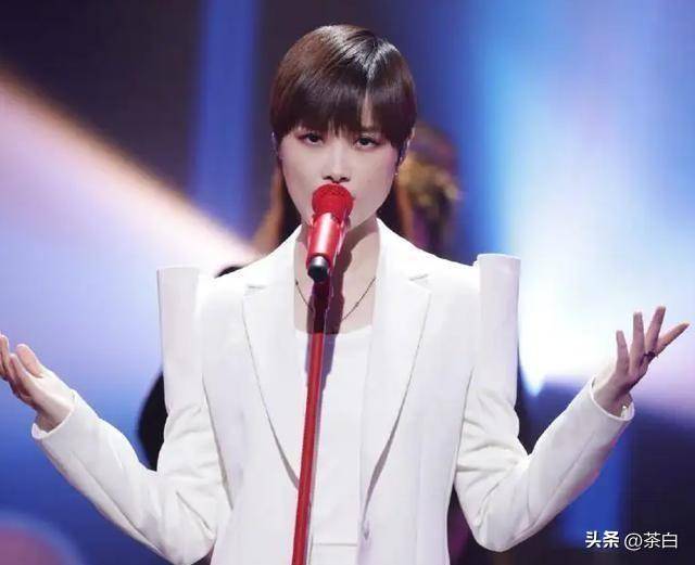 37岁的李宇春为何无人敢娶?其中原因暴露了当代大龄剩女的现状