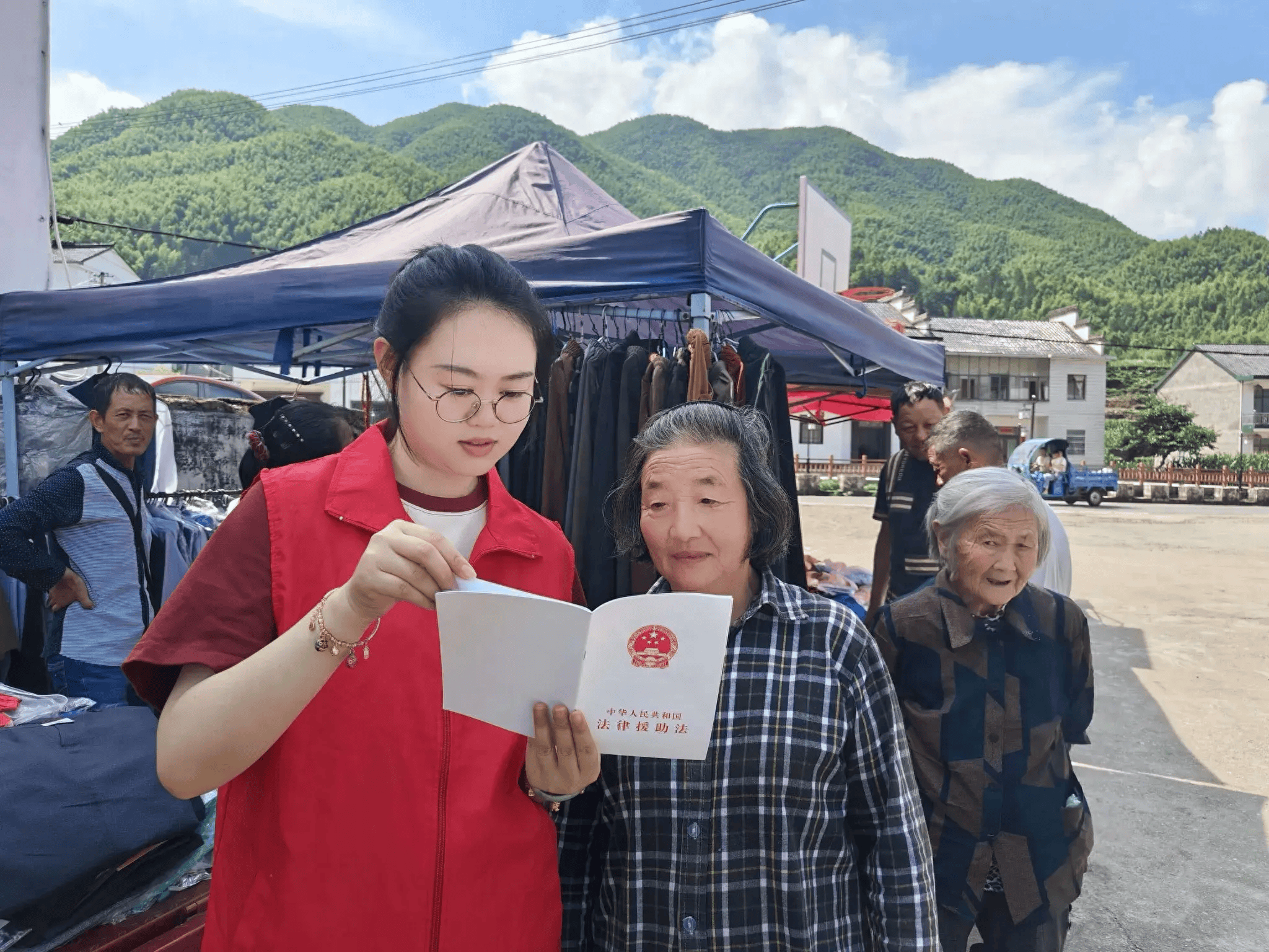 歙县石门乡:法律援助惠民生