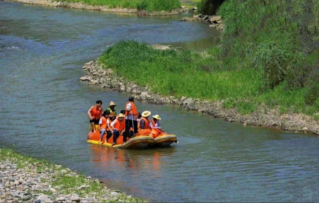丹江漂流全程原生态漂流这里山清水秀气候温和 夏无酷暑 冬无严寒是