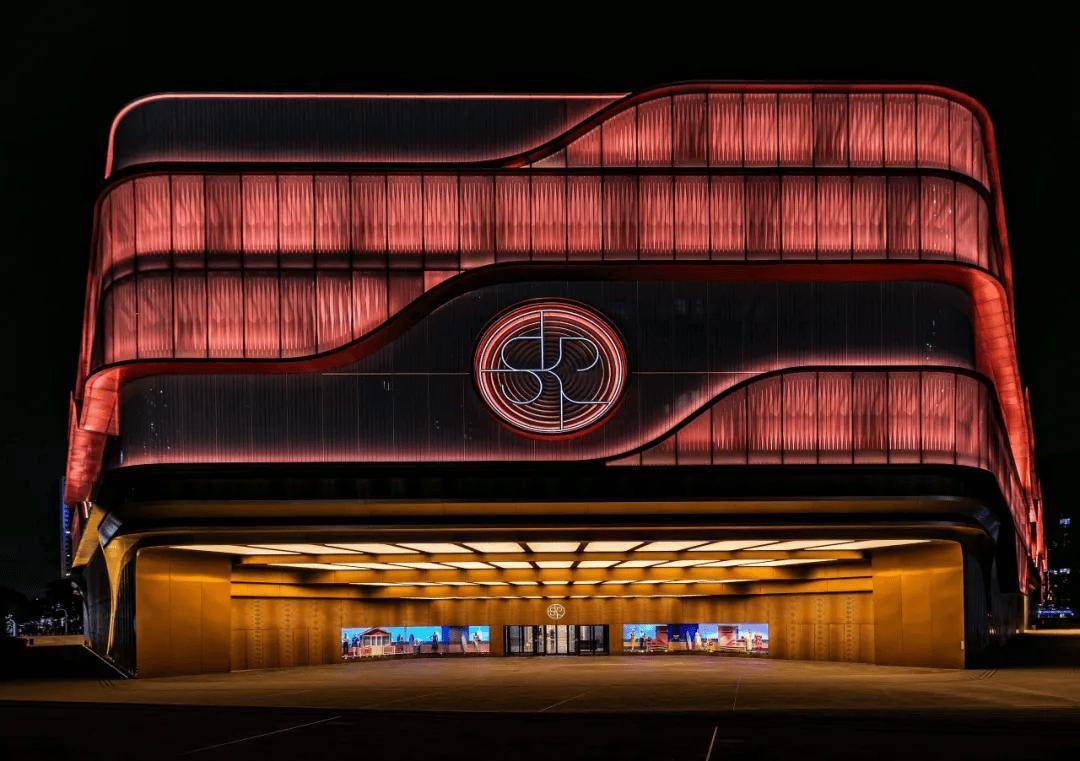 武汉最贵的商业开业了，武汉skp，建筑颜值还很不错!_品牌_的设计_街区