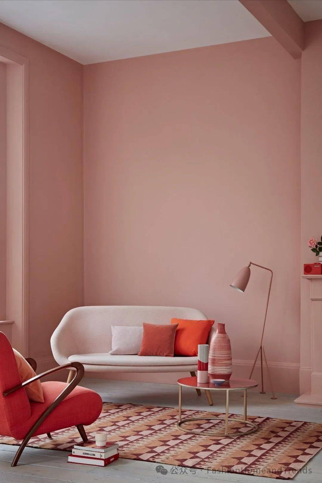 672025年最时髦的色彩搭配:粉红色 红色#fashion 色彩